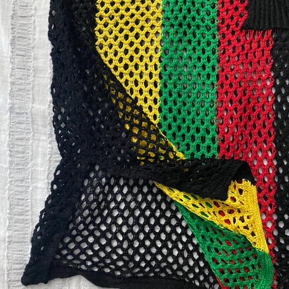 Top - Picture 2 of 3